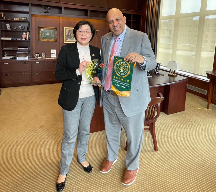 長庚科技大學校長范君瑜與馬凱特大學校長Kimo Ah Yun博士圖片