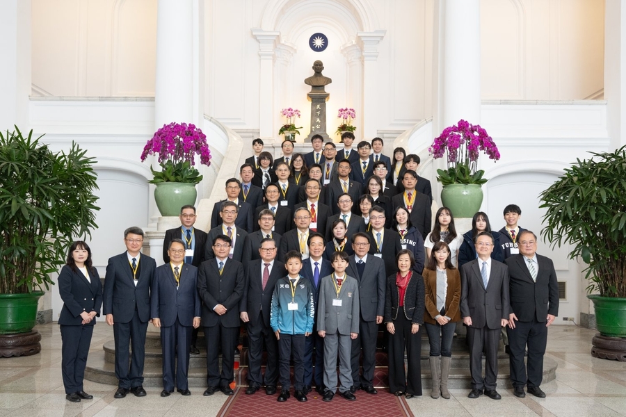 總統接見！長庚科大副校長黃聰龍　榮獲國際學術創新金鑽獎