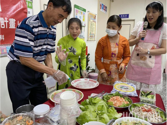 嘉義縣民雄鄉衛生所在長庚科技大學及中正大學「大學社會責任」計畫支持下，舉辦婆媳料理PK